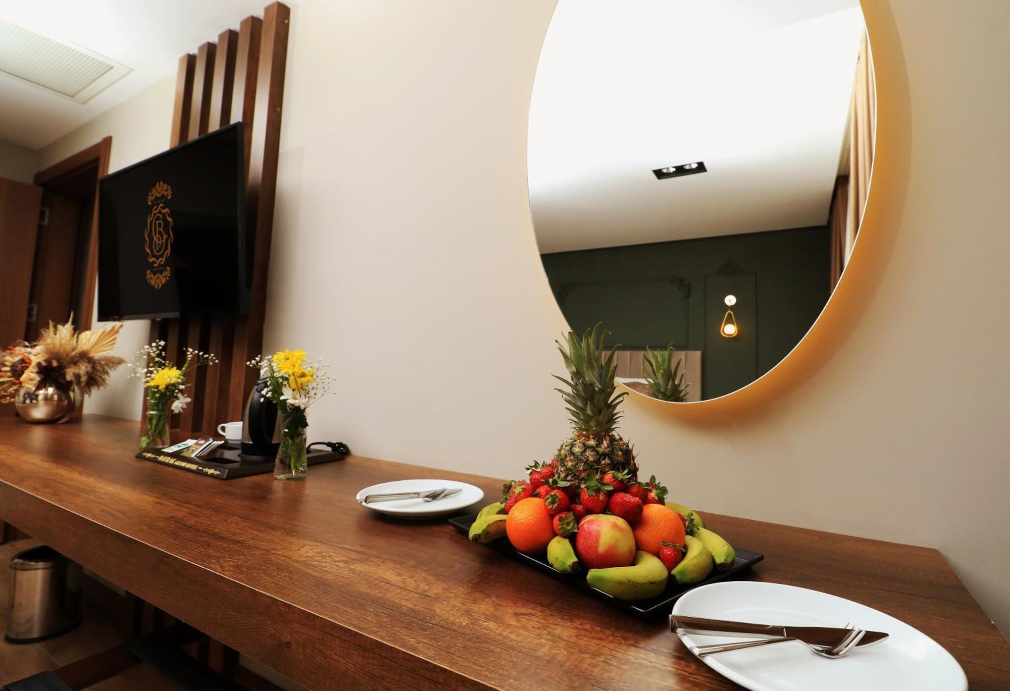 Bayrak Grand Hotel Trabzon Luaran gambar